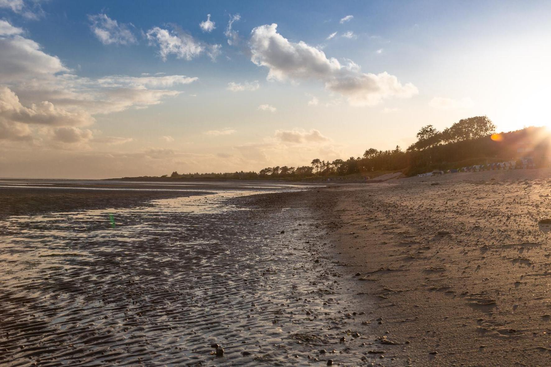 Wohnen Am Suedstrand - Ferienwohnung 1 1 Wyk auf Fohr Bagian luar foto